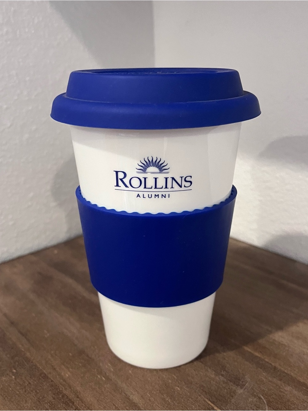 Rollins College Alumni Travel Ceramic Coffee Mug Cup Blue White Silicone Top